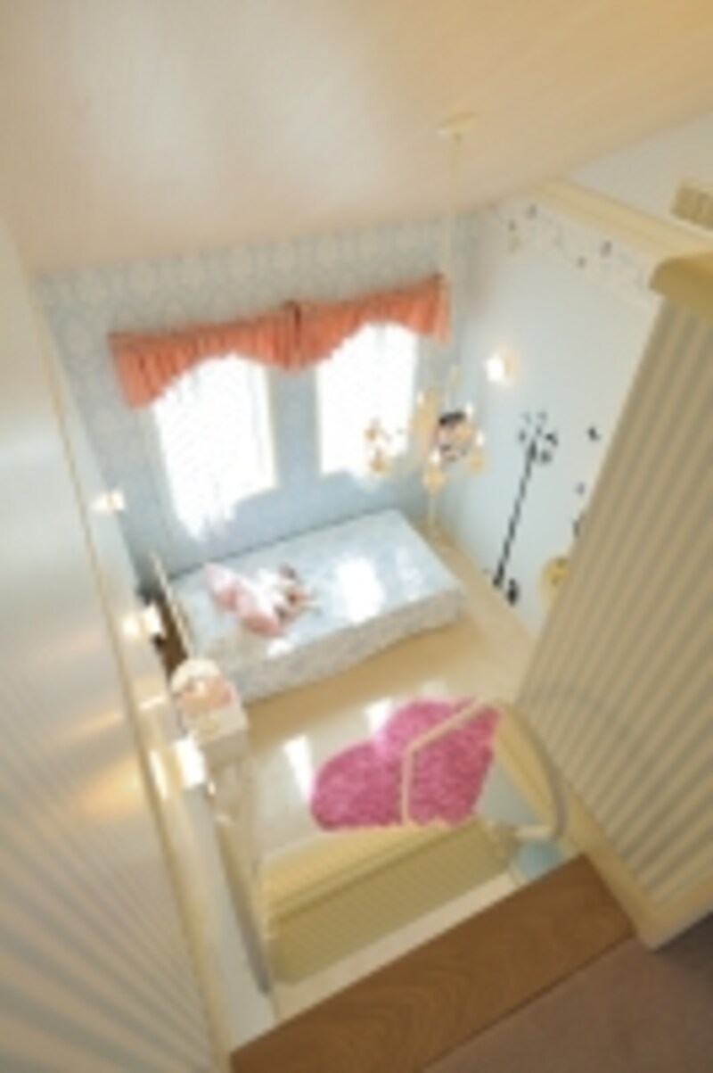 使わなくなったおもちゃや思い出の品、季節家電などの収納場所として最適な小屋裏収納