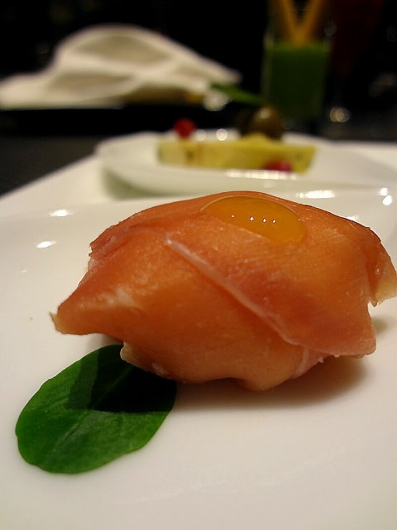 パルマ産生ハムとモッツァレラチーズのムース