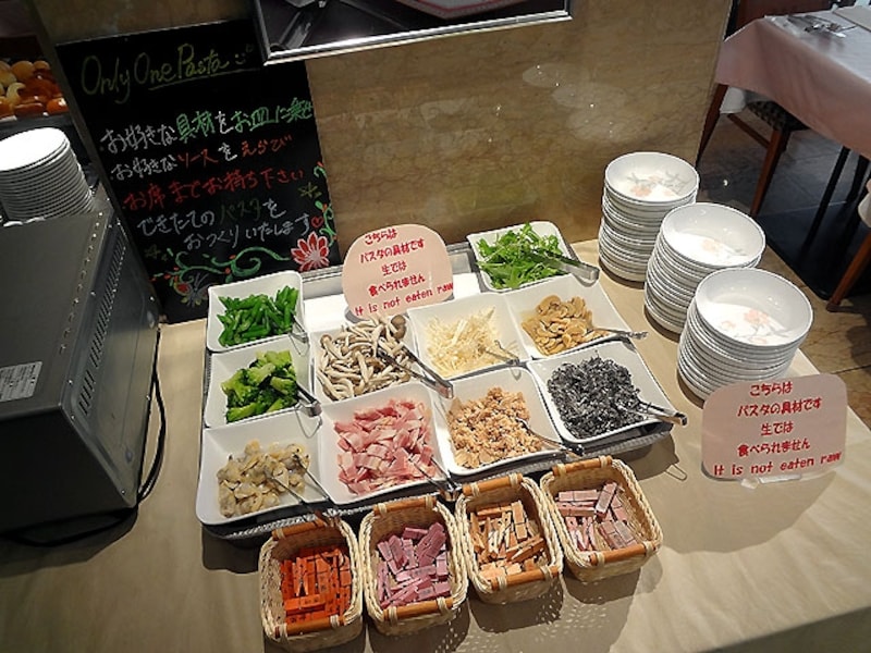 ヴェルデュール オンリーワンパスタ ブッフェ台