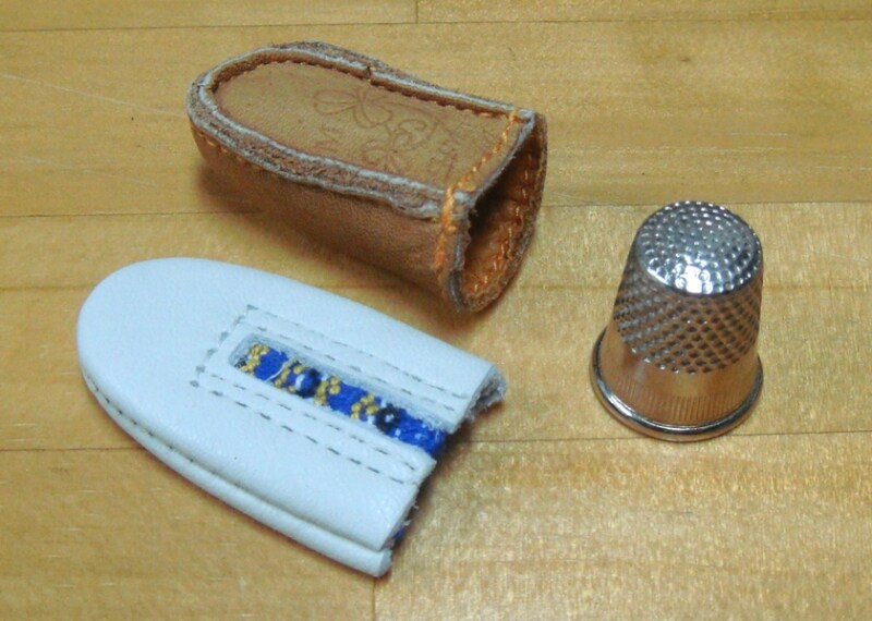 指の頭にかぶせるタイプ