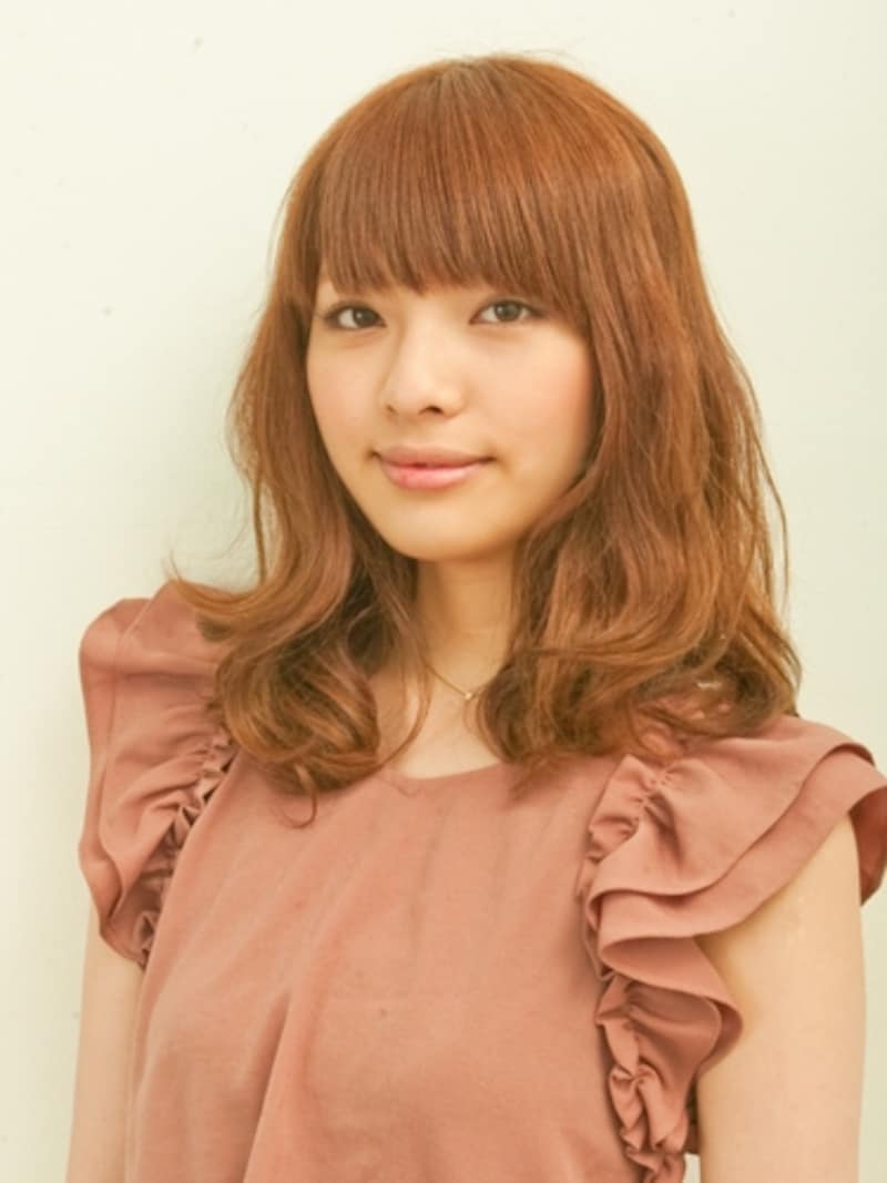 セミロングパーマスタイル