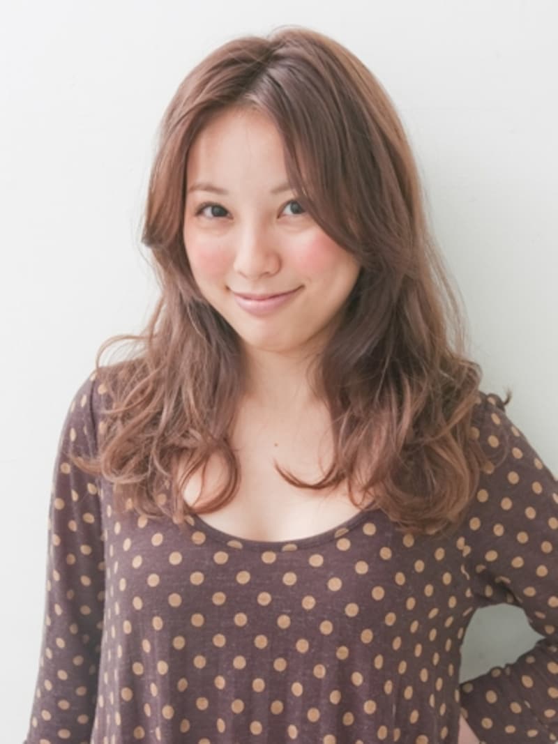 鎖骨下5センチのレイヤースタイル