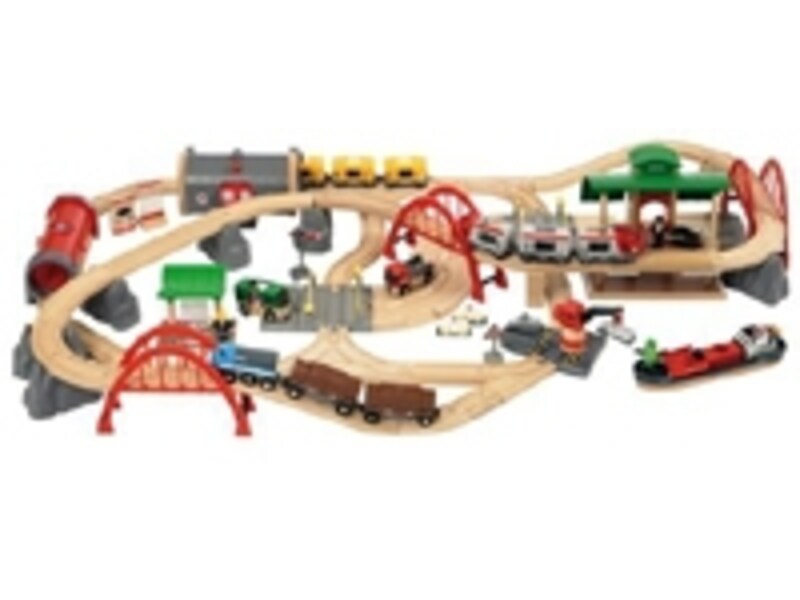 親子3代で楽しめるほど丈夫なブリオ（BRIO）のレールトイ