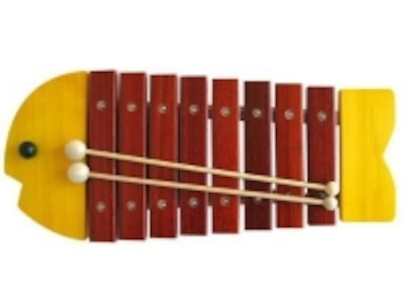 専門家の手によって調律されているという「お魚シロフォン」