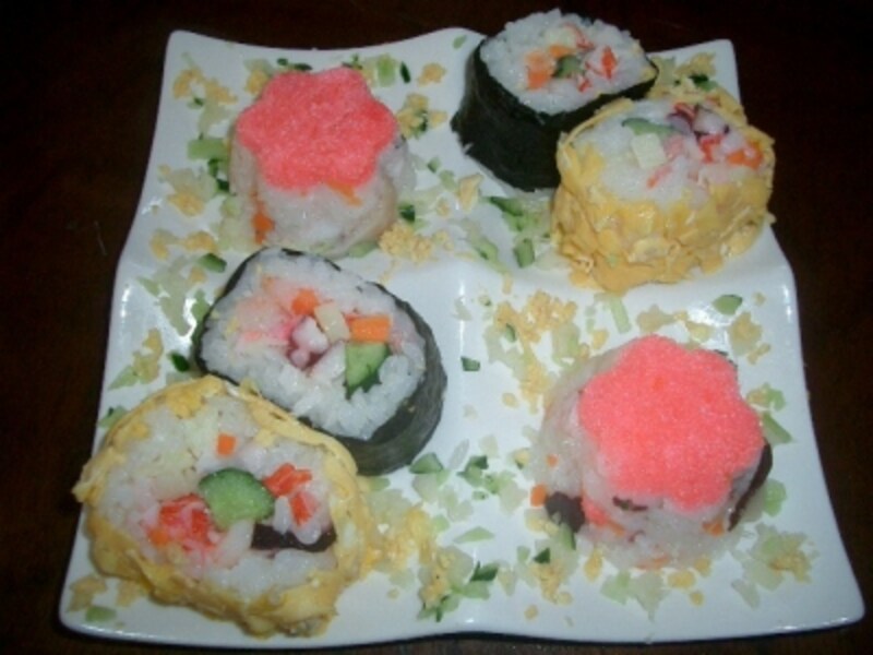 花の形のチラシ寿司とカニカマの味が美味しい巻き寿司 みんなの投稿レシピ All About