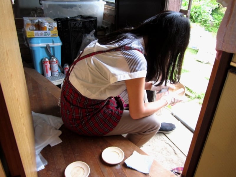 収録中の箕輪さん。何を準備しているのでしょうね?