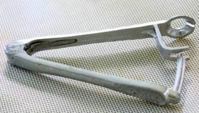 さくらんぼの種取りが簡単にできるチェリーピッター 調理器具 キッチン用品 All About さくらんぼの種取りが簡単にできるチェリーピッター 調理器具 キッチン用品 All About