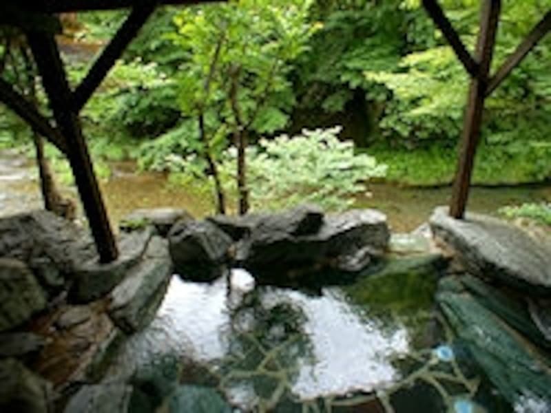 平家の庄の露天風呂