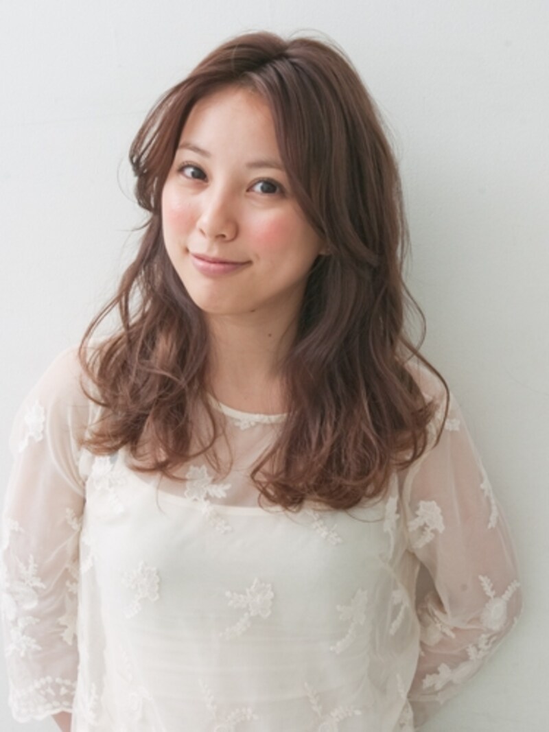 鎖骨下5センチのレイヤースタイル