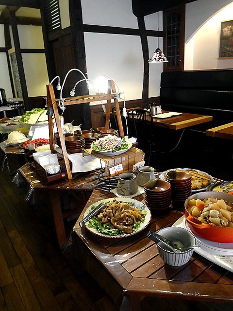 豚組 ブッフェ台