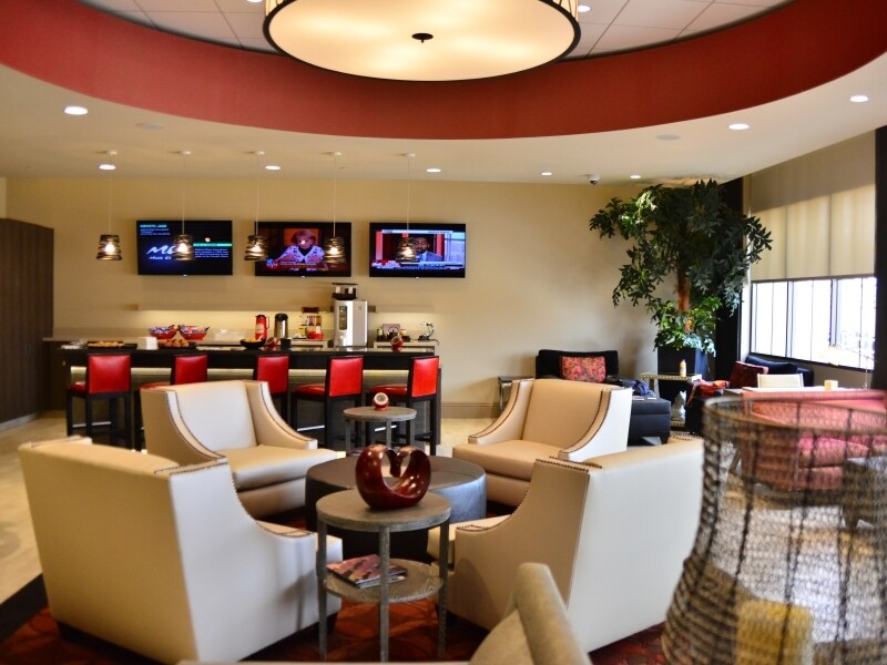 買い物に疲れたらゆっくり立ち寄れるVIPラウンジ