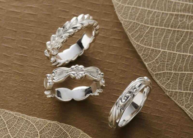 リングモールドには他にもデザインがあります。お好きなものをお選びください。