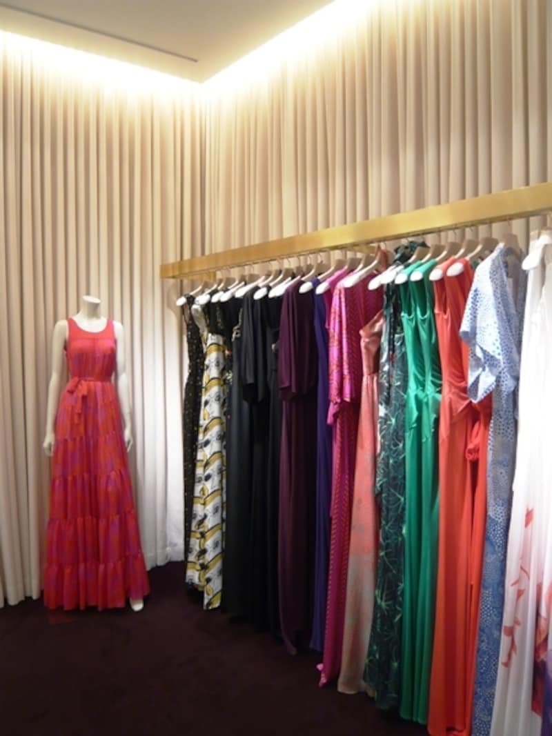 ロングドレスのコーナー