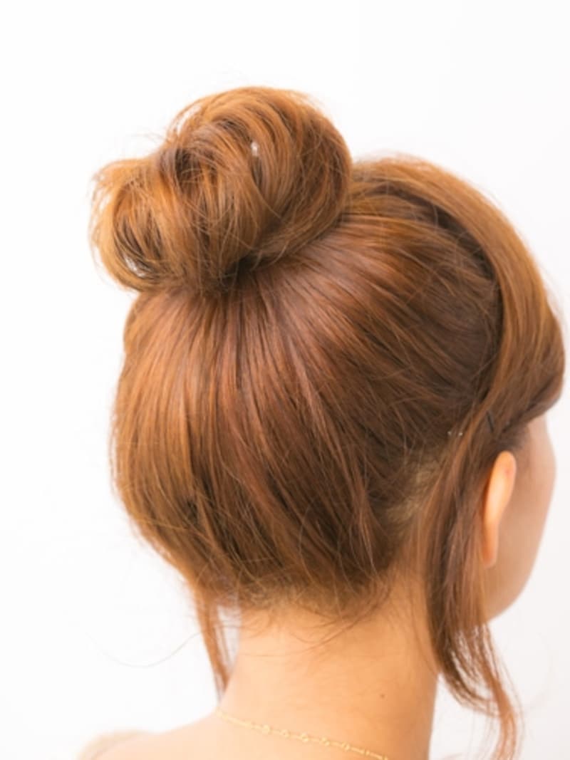 ねじりながら丸みを出すのがコツ