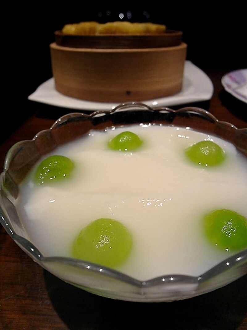 メロン入りアンニン豆腐