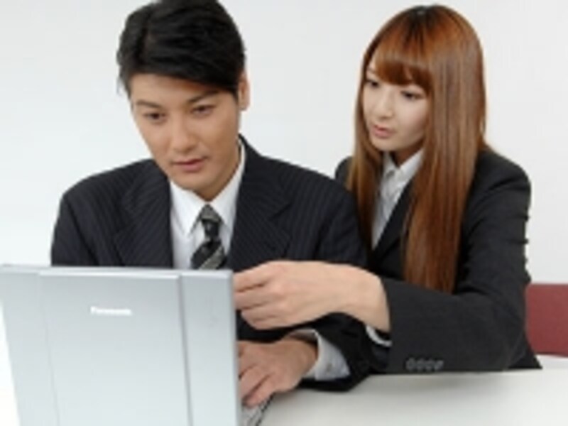 PC教える女性