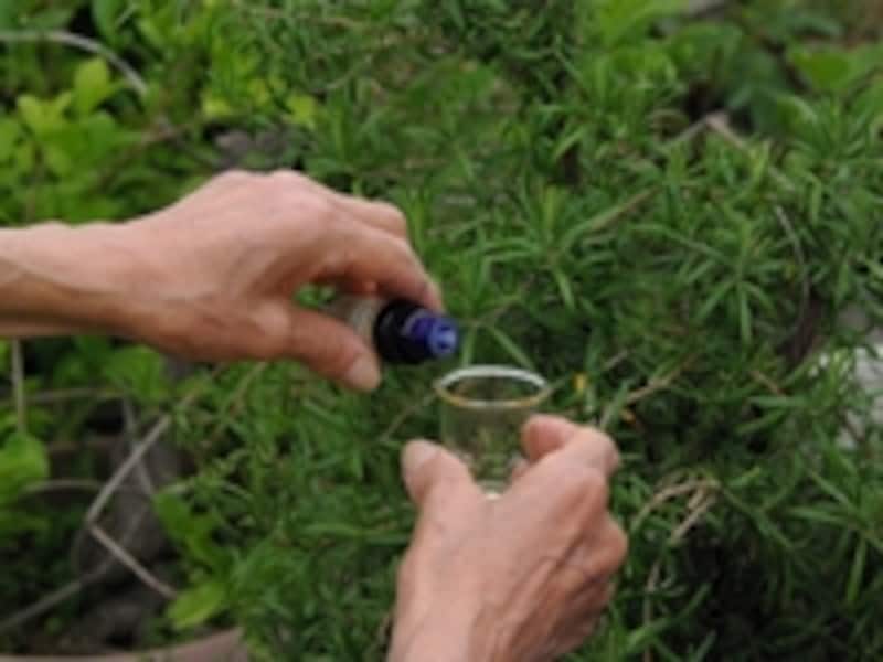 精油を加えます