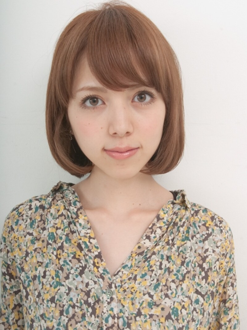 あごラインのワンカールボブ
