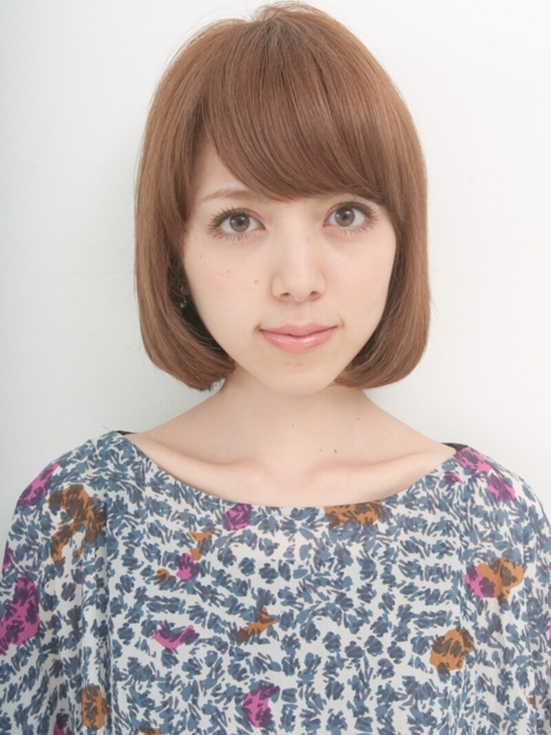 あごラインのワンカールボブ