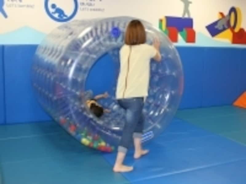 小さいうちは親子で体を動かす遊びが一番！