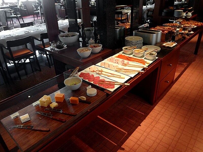 ジランドール ブッフェカウンター