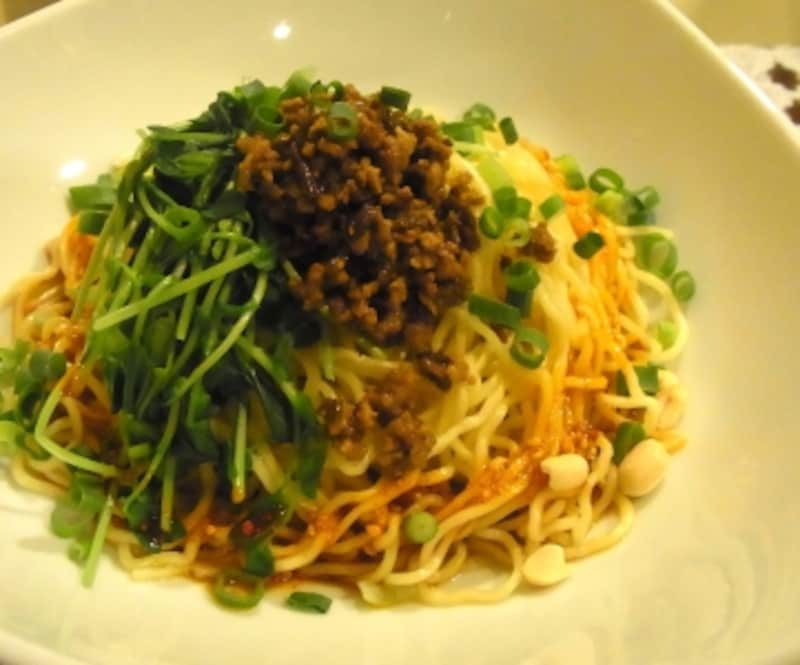 汁なしタンタン麺undefined880円
