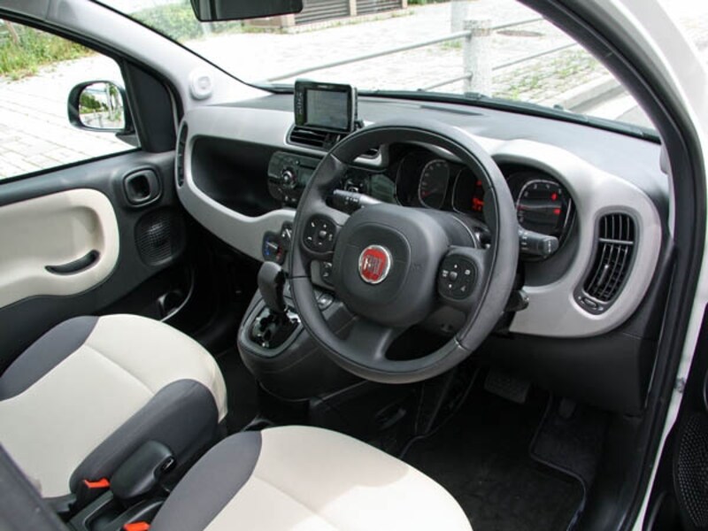走りはまずまず、パンダがちょっと“大きく豪華”で [FIAT