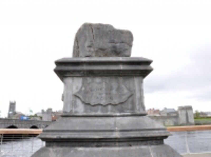 トリーティーストーン