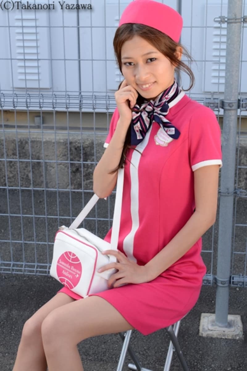 飯井希枝／サマンサタバサアテンダント