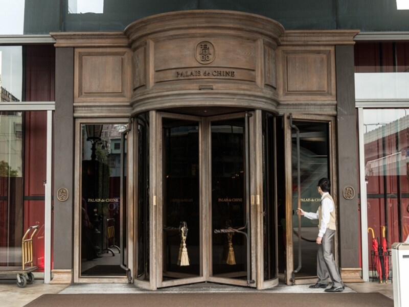 こちらがホテルの入口。すぐ隣にショッピングモール「Qスクエア」の入口もあります