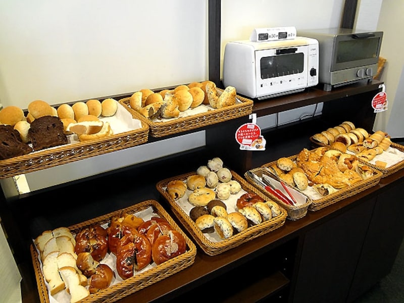 和良 自由が丘工房 パンのブッフェ台