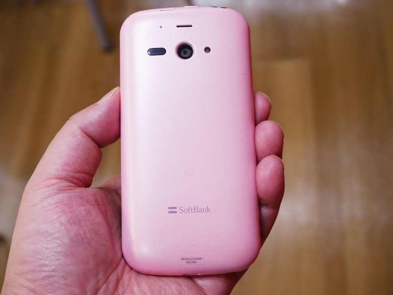 背面のシルキーボディのサラサラ感は快感