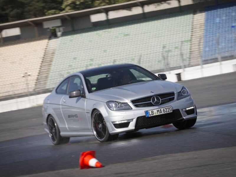 AMGドライビングアカデミー