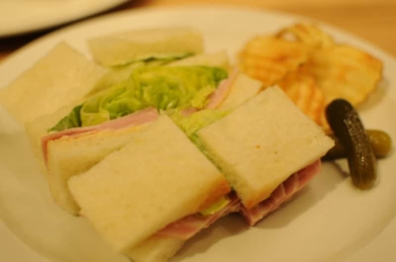 上質なロースハムを使ったハムサンドイッチundefined（1470円）