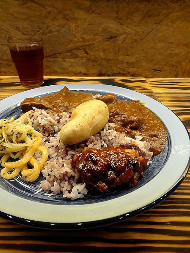 もうやんカレー 盛り合わせ