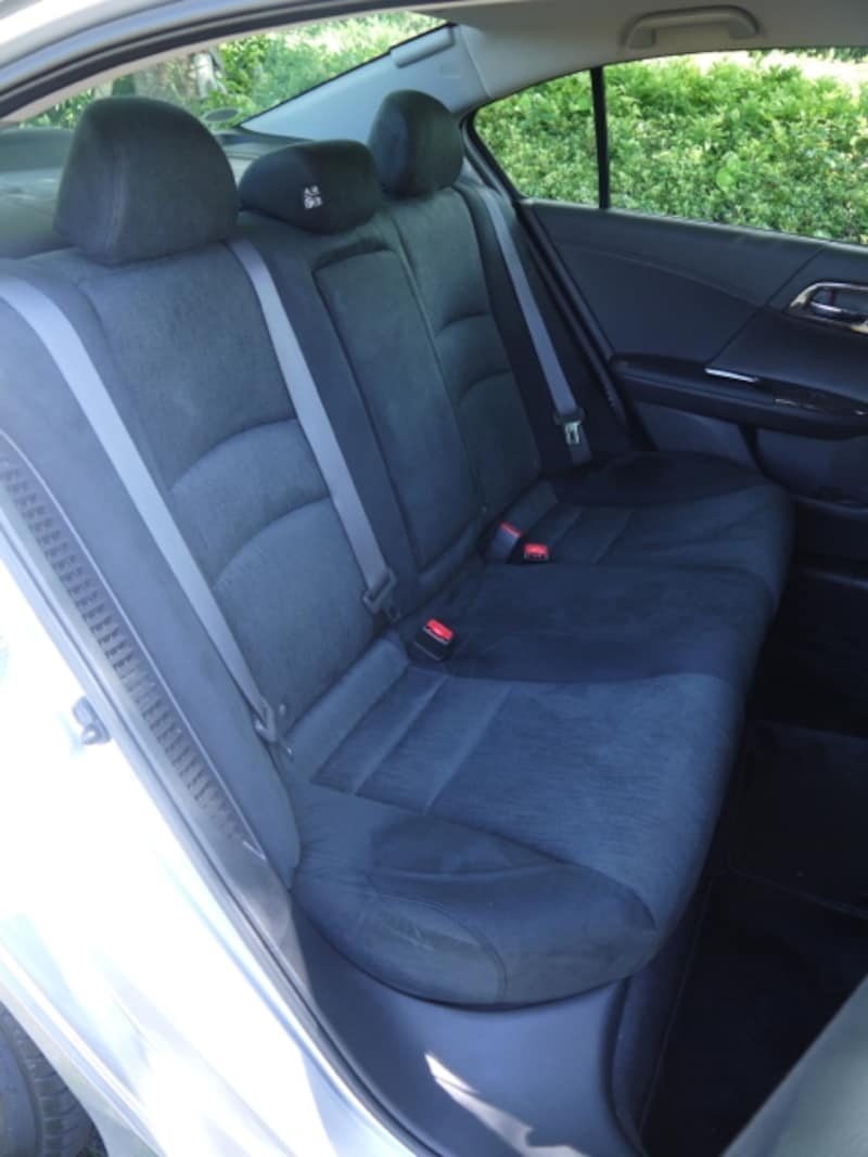 アコードハイブリッド・リヤシート