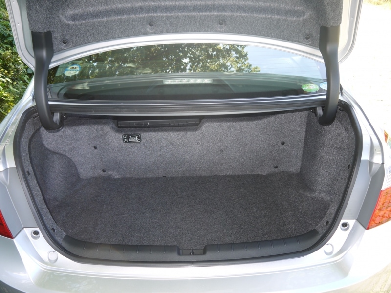 アコード・ハイブリッドトランク