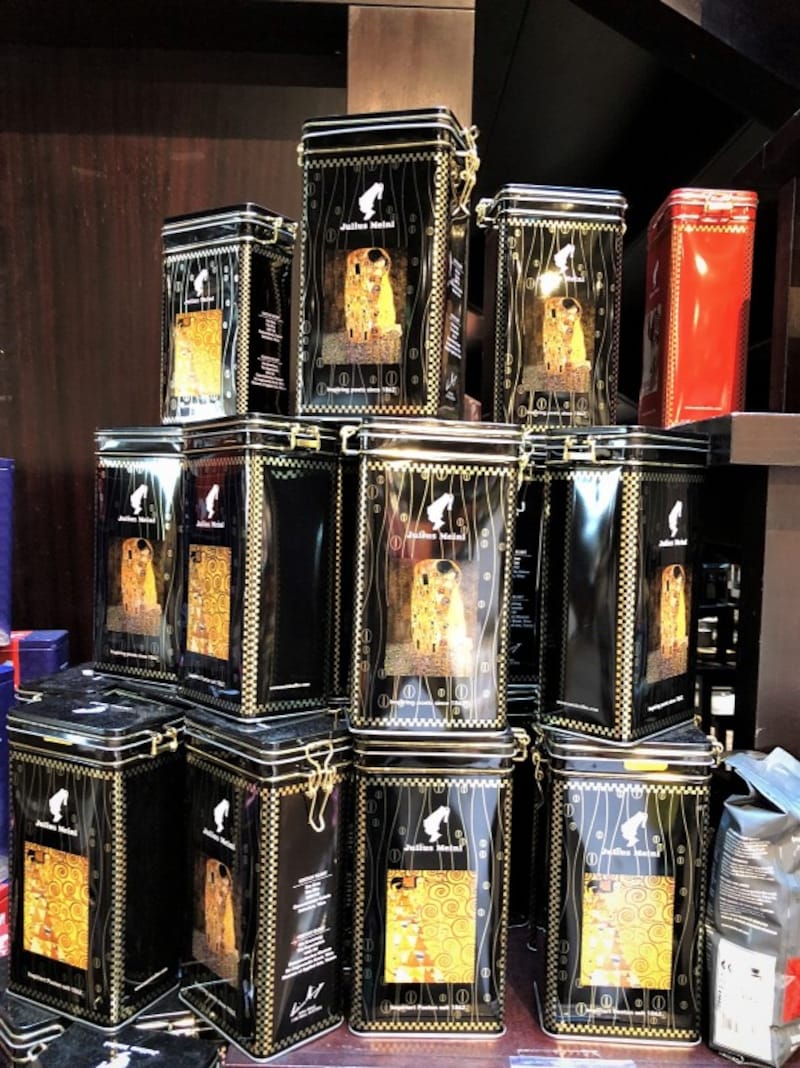 クリムトの缶入りコーヒー