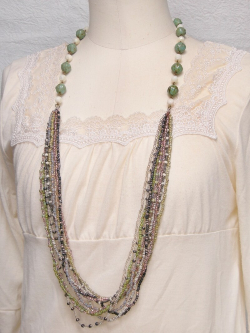 ハイブリッドシードビーズのネックレス