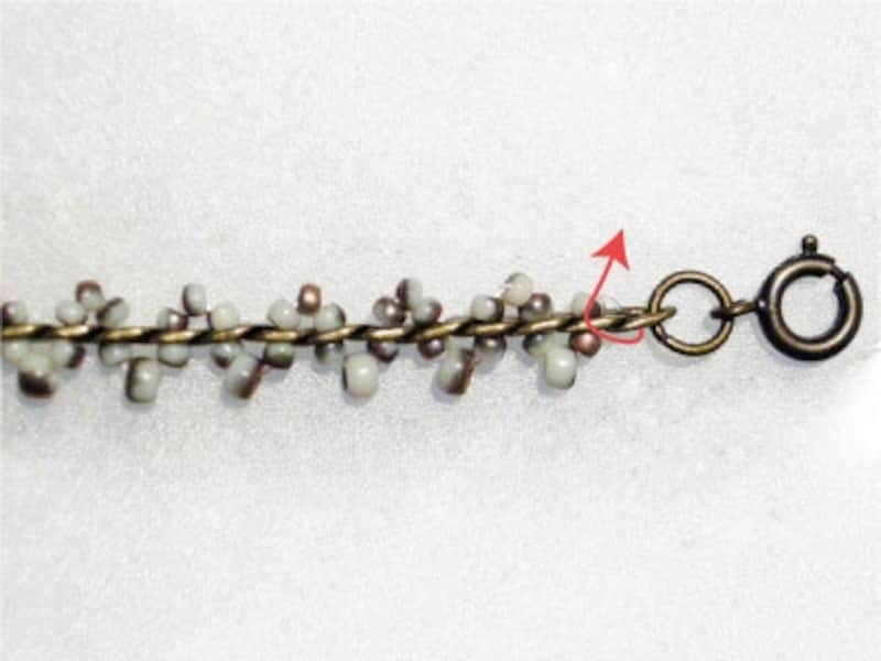 ハイブリッドシードビーズのアンティーク風ペンダント