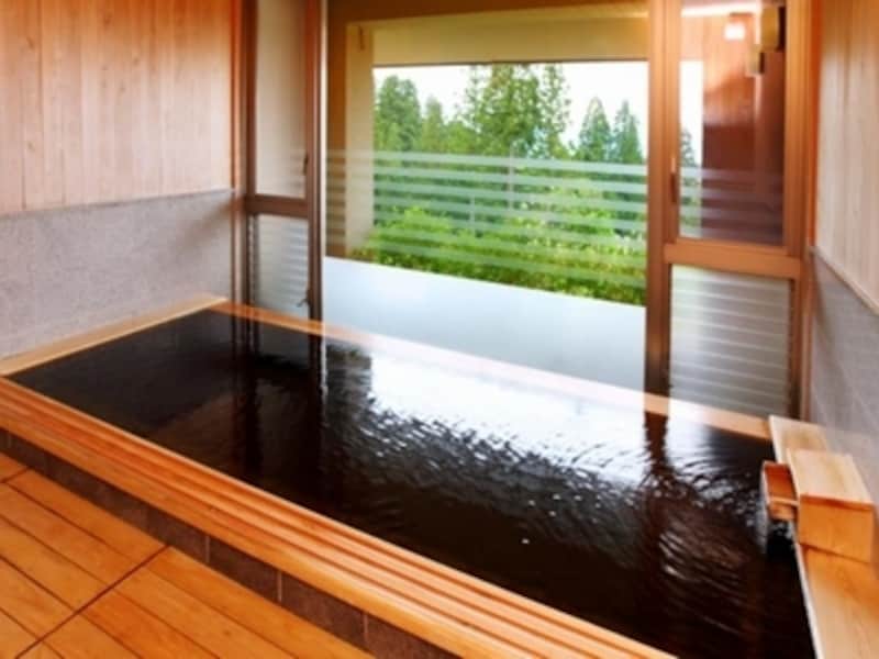 貸切家族風呂「檜の湯」。1時間2,100円、予約制です