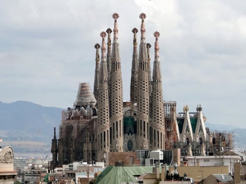 スペイン バルセロナ マドリッド ガウディー 建築 現地購入