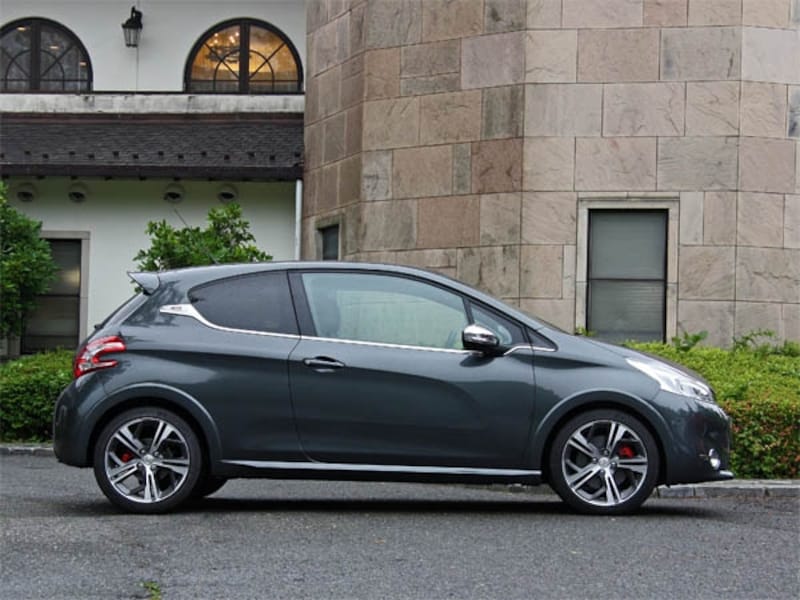 プジョー208GTi
