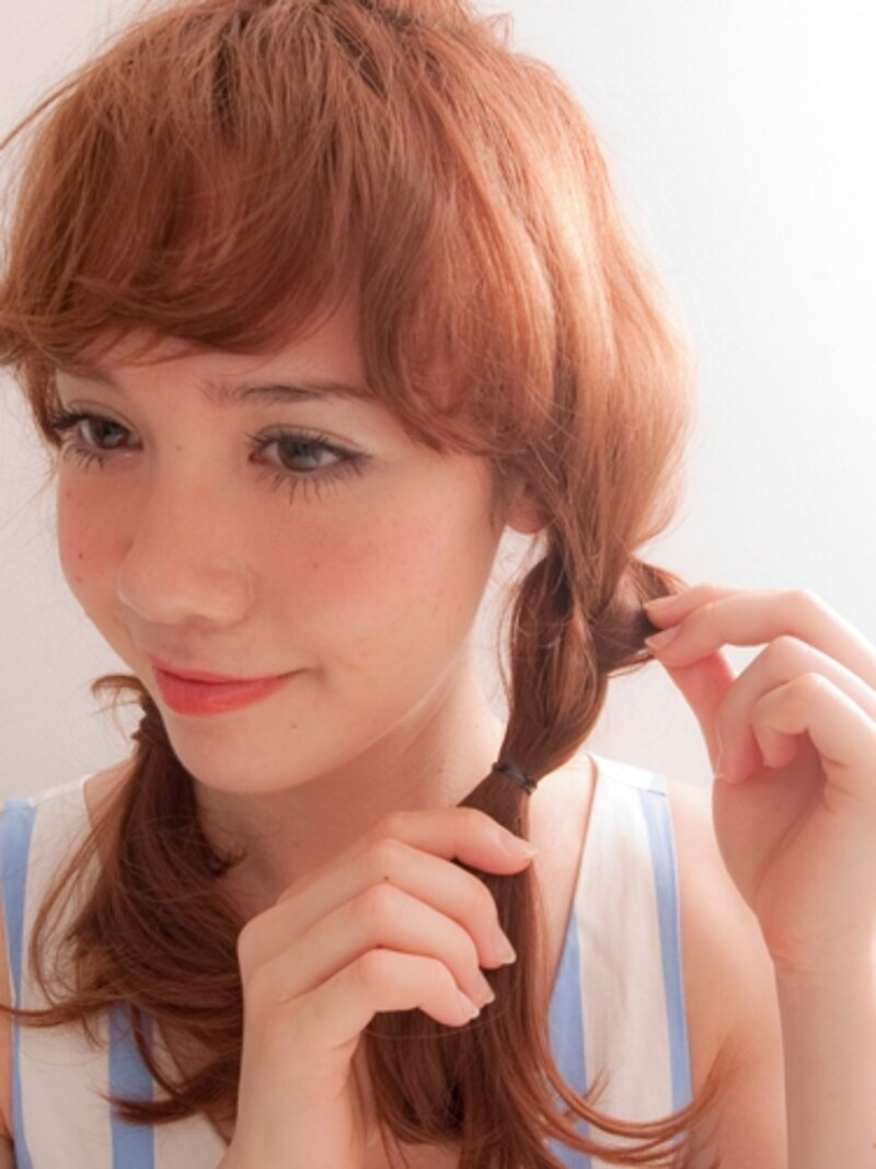 細かく毛束をつまみ出す