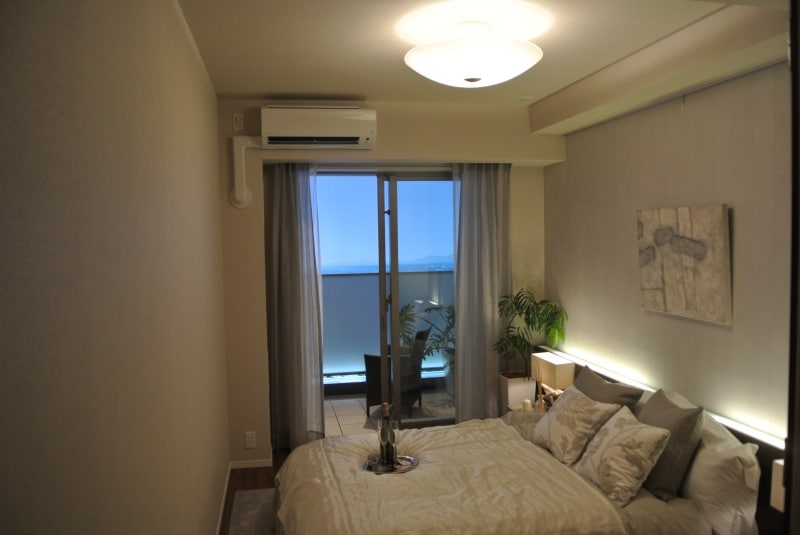 プラウドタワー武蔵小杉のモデルルームの主寝室