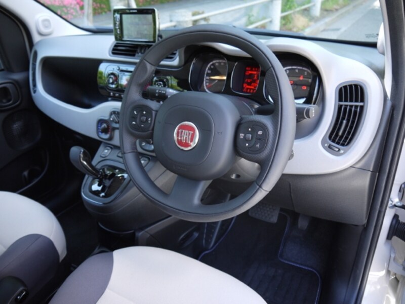 フィアット・パンダインパネ