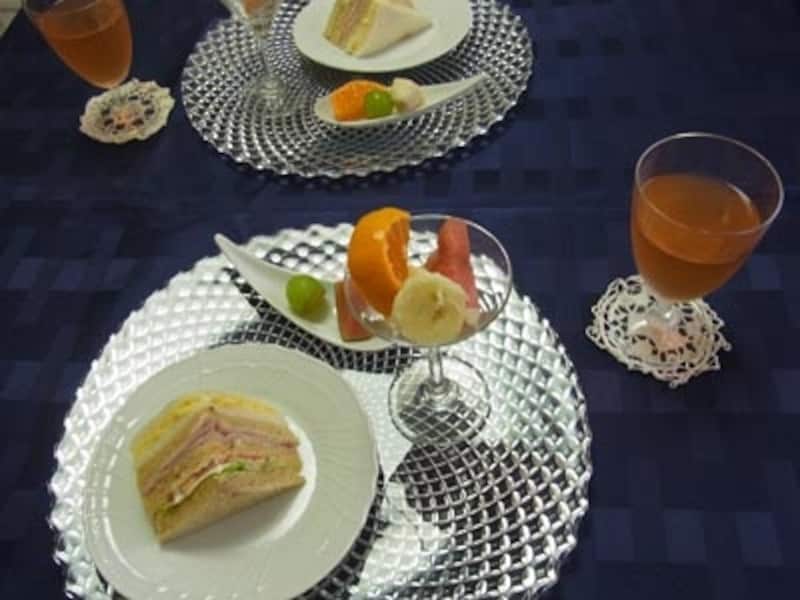 眠っている大皿もコーディネート次第 テーブルコーディネート All About