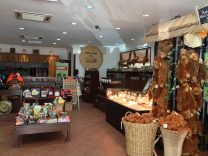 観光局直営のボルネオ土産店 カダイク コタキナバル All About