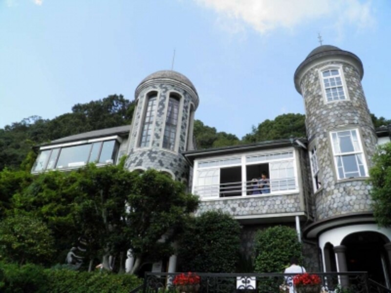 アンティーク品が数多く並ぶ邸宅 うろこの家 神戸の観光 旅行 All About