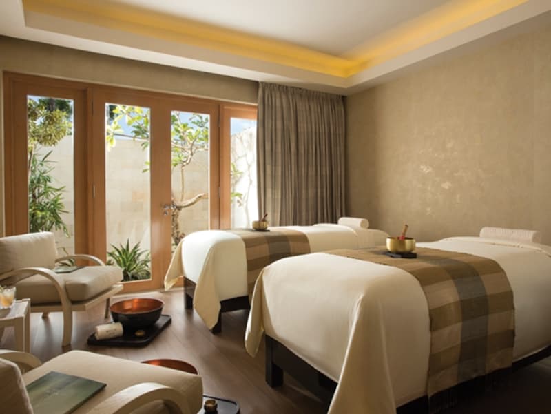 暖かみある雰囲気のトリートメントルーム